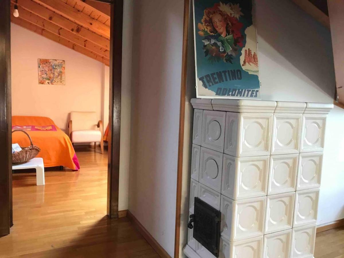 Apartamento Casa Al parco: mansarda, giardino, relax Calavino Exterior foto