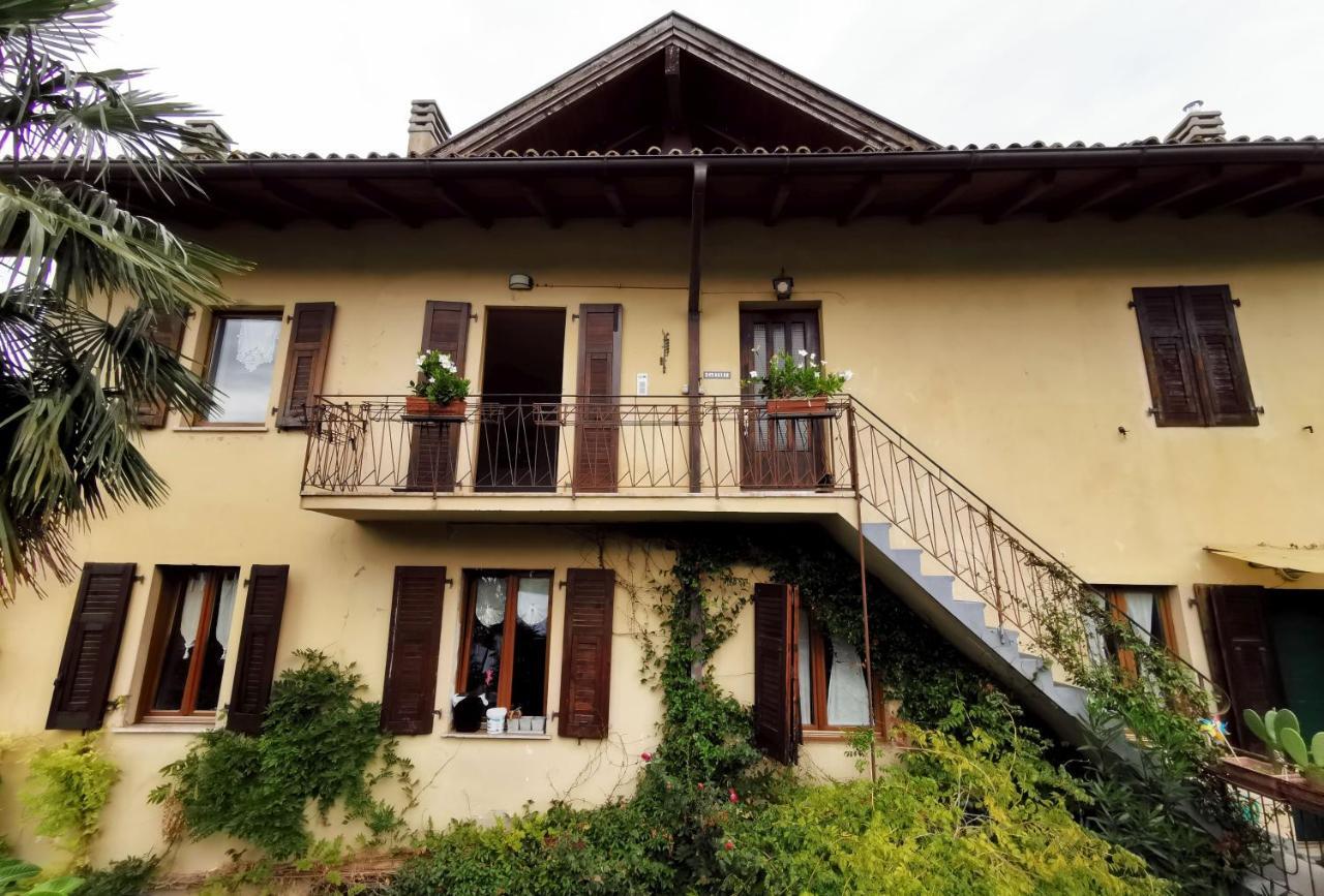 Apartamento Casa Al parco: mansarda, giardino, relax Calavino Exterior foto