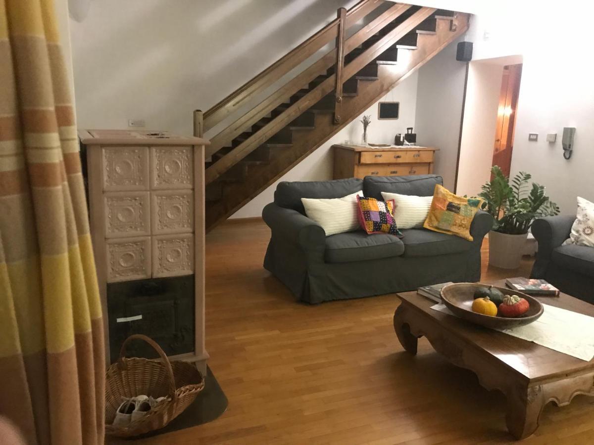 Apartamento Casa Al parco: mansarda, giardino, relax Calavino Exterior foto