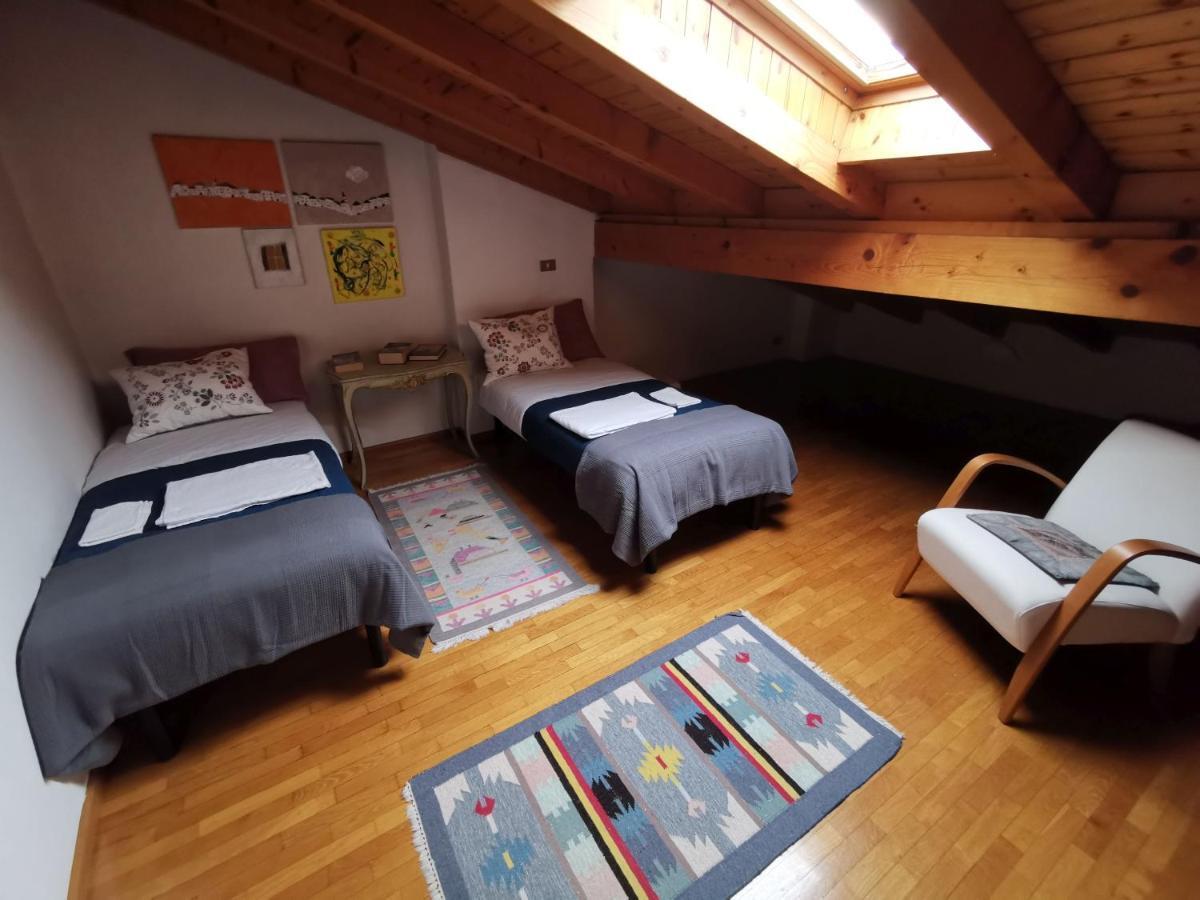 Apartamento Casa Al parco: mansarda, giardino, relax Calavino Exterior foto